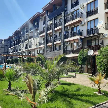 Апатаменти За Гости Sunshine И Glory Apartment Sveti Vlas Exterior photo